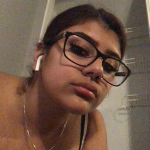 Meet your Posher, Nessa